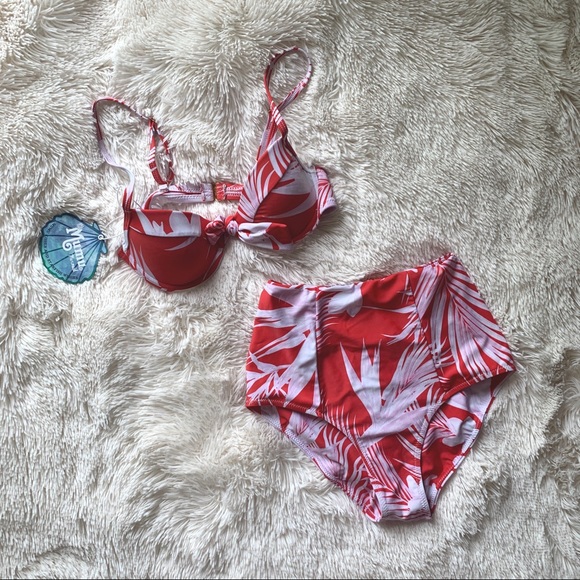 Show Me Your MuMu Floral Bikini Set - Picture 2 of 2